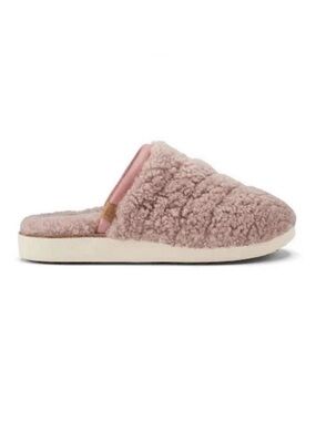NEW OluKai Womens Size 6 Pupu Mua Shearling Fleece Slipper Pink Sea Salt Slip On